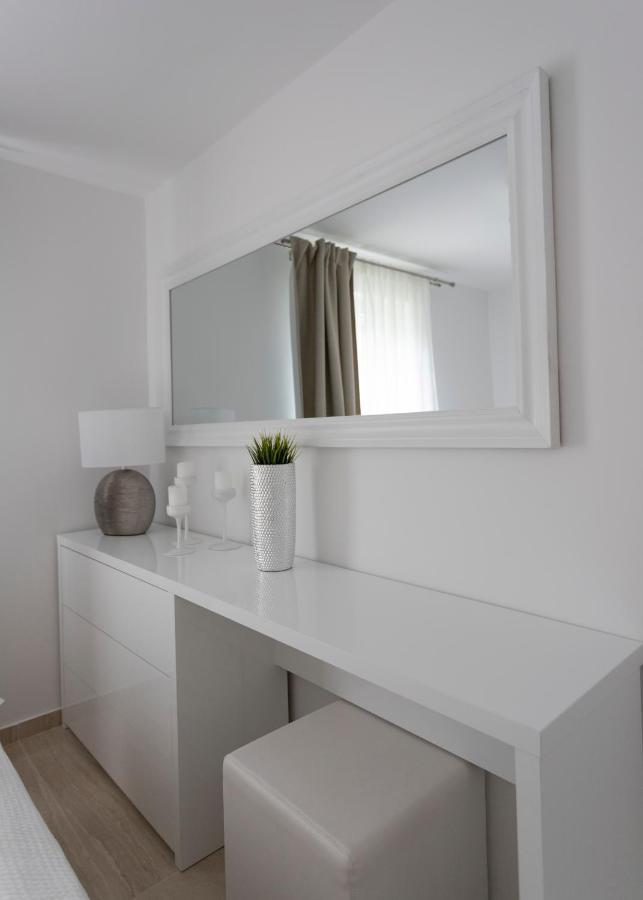 Luxury Mantinela Apartment Malinska Exteriér fotografie