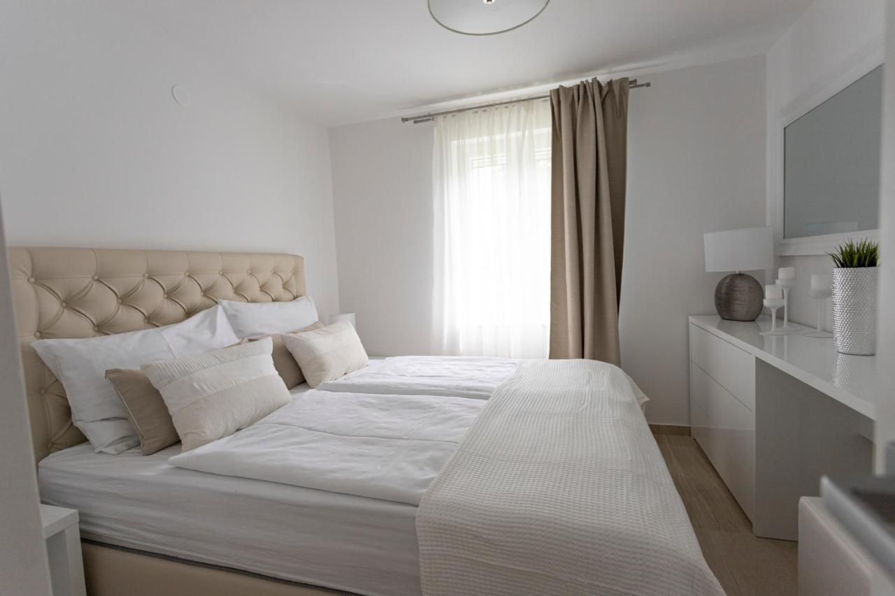 Luxury Mantinela Apartment Malinska Exteriér fotografie